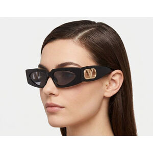 Valentino VG0001S Sunglasses 1 Black